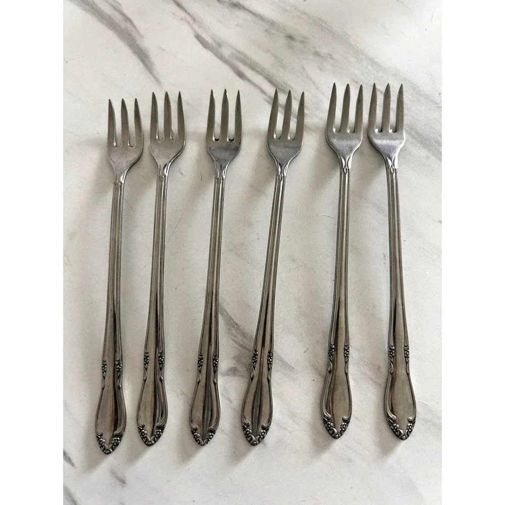 Vintage Oneida Stainless Chateau Cocktail Shrimp Forks 5.5 Inches Lot of 6 BxA